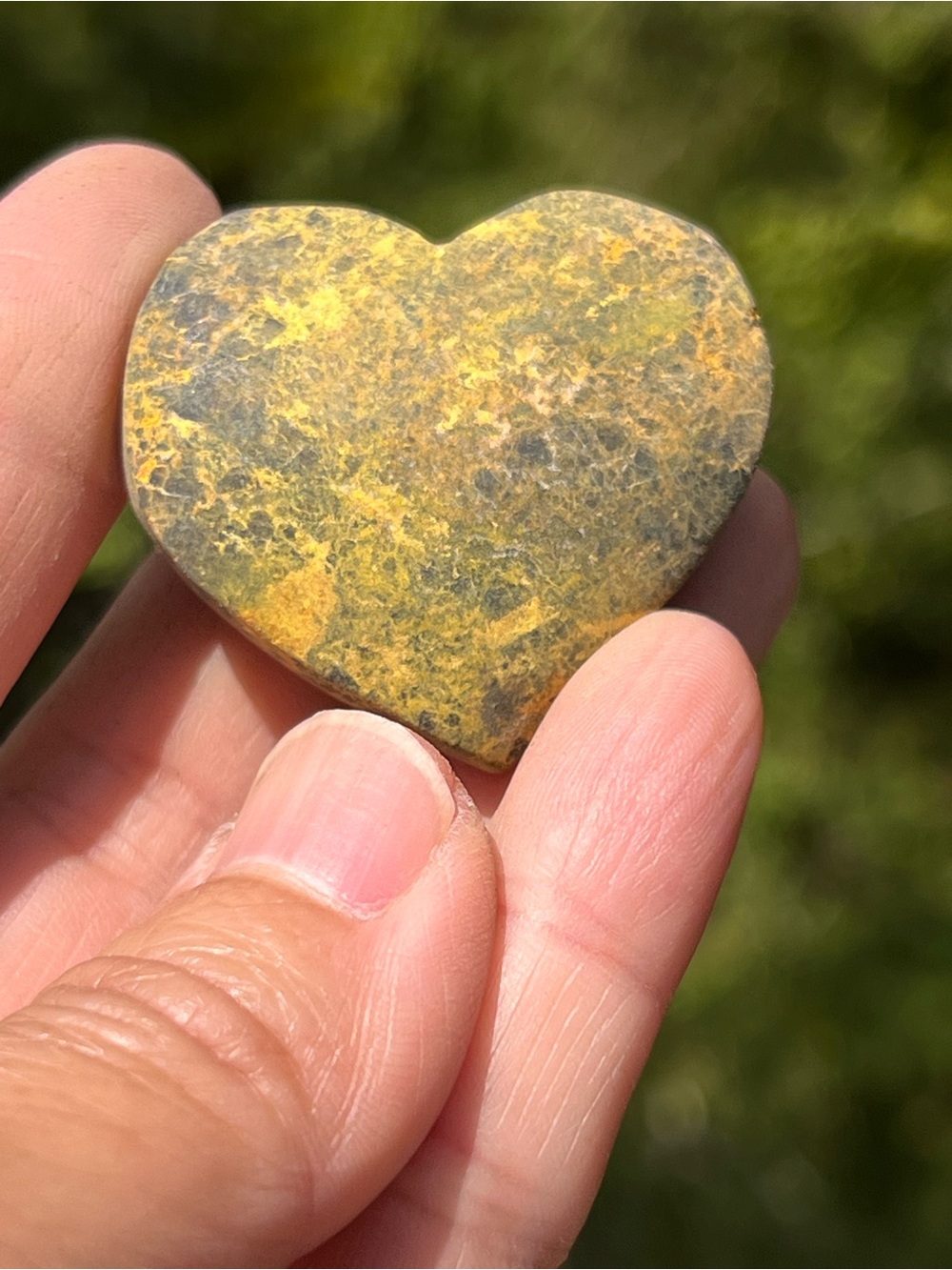 Realgar (4) heart with stand | Crystal